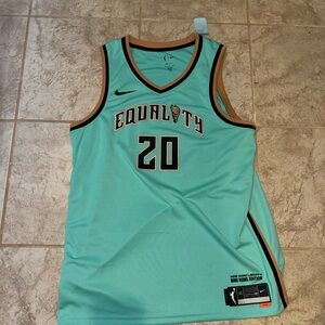 NWOT Nike New York Liberty Jersey Size XL